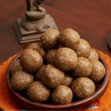 Kambu Ladoo (Pearl Millet)